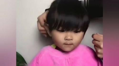 一周岁小宝宝刘海怎么剪好看(一周岁宝宝怎么留头发)