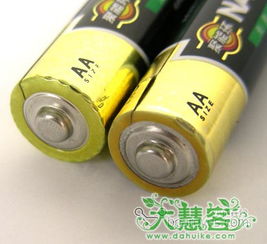南孚电池真假 这个图片,网上说金黄是真,土黄是假,到底左右的哪个是真的呀 