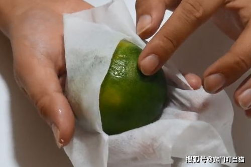原来这才是剥橘子皮的正确方法,只需一个小动作,不脏手不流汁