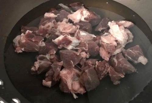红烧牛肉怎么做才好吃 掌握这关键5步,牛肉鲜香软烂,无腥味