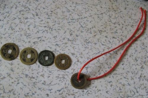 红绳编五个铜钱怎么编制口袋放的 