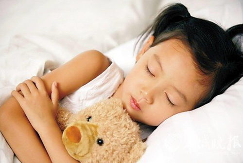四岁宝宝夜里睡觉磨牙是什么原因（四岁宝宝夜里睡觉磨牙是什么原因造成的）