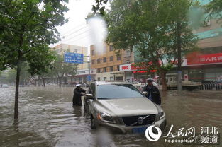 风雨中坚守 有他们在,我们安心 