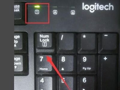 怎么解锁键盘的上下左右键 