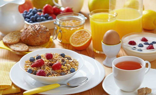 早上没吃早餐可以锻炼吗(早上没吃早餐可以锻炼吗女生)