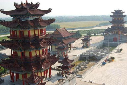 河南宏伟的寺庙 亚洲占地面积最大,常被称为内地 小南海
