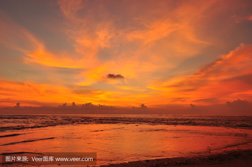 红色的天空在晚上Red sky in evening photo 