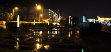 雨天拍夜景