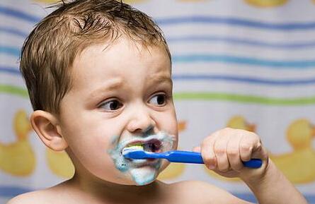 小孩晚上牙痛如何止痛 如何快速舒缓幼儿牙痛？ 