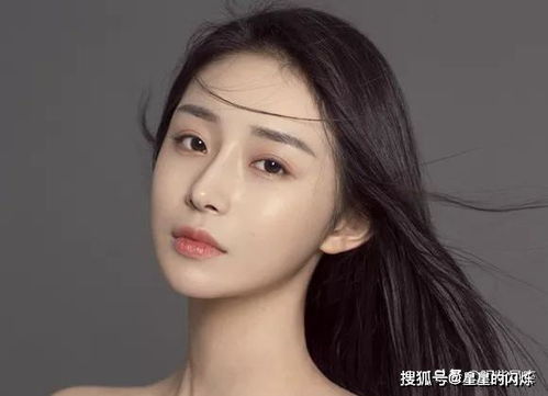 一笑倾城,再笑倾国,笑容甜美 能轻易迷倒众多异性的星座女