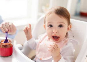 宝宝脸上长湿疹怎么办 新生儿湿疹家长可以这样做 