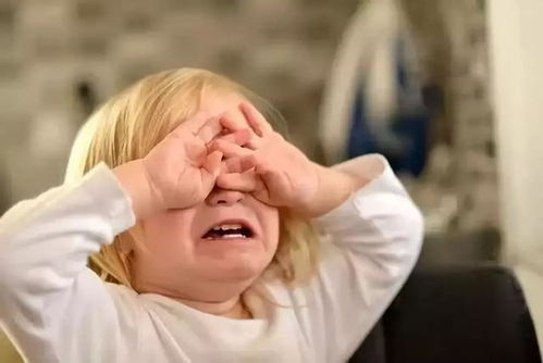 孩子哭闹的时候该怎么办，有哪些好的方法吗(孩子哭闹了该怎么办)