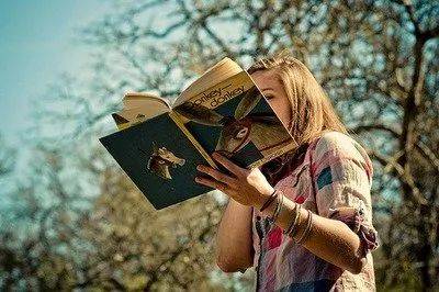 最是书香能致远,唯有读书方宁静,唯有读书方宁静，最是书香能致远