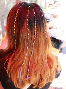 关于编彩辫,我忍了三年了 丽江古城有很多大妈大嫂招徕游客编彩辫 发型 时尚 小红书 