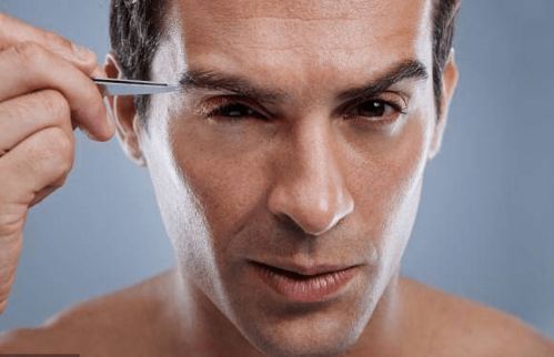 男性50岁以后眉毛变长,其中的含义是什么 医生 不放了解一下