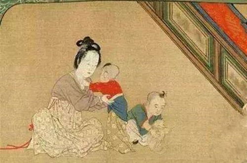 皇后生下双胞胎兄弟,皇帝的江山该传给谁 古人的做法很有趣