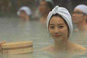 中国游客在日本泡温泉, 却被嘲笑 不会泡 ,而他们则这样泡