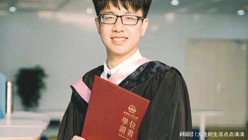 2015届高三毕业生张志鸿给母校 厦门二中 捐款10万元,表达感恩