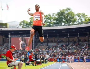 8米00 辽宁名将张耀广夺得田径总决赛冠军 创造亚洲赛季第三