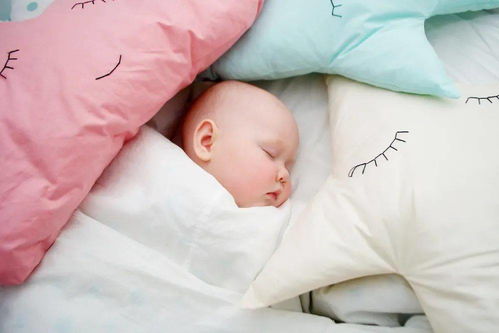 一岁以内宝宝不建议用枕头