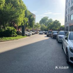 杭州西湖附近免费停车场(新汇嘉停车场几点开始免费)