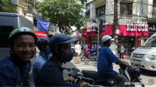 越南河内旅游所见,在街上要小心路边的擦鞋匠,和拦你吃饭的人