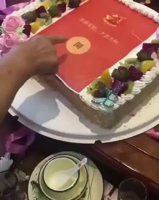 这蛋糕太有创意了 