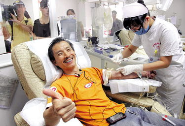 厦门医院：病人输血需要家属献血，以血换血，合理吗