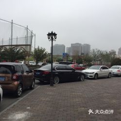 南京栖霞区免费停车的地方(南京华彩天地停车场免费吗)