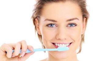 醇护木糖醇牙膏为你解析 到底刷牙时牙膏需不需要沾水 