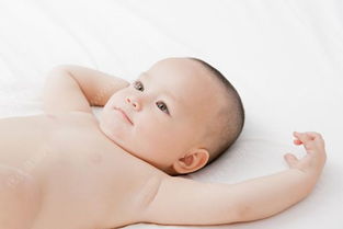 宝宝发烧了不能做哪些事情 婴幼儿发烧物理降温方法有哪些