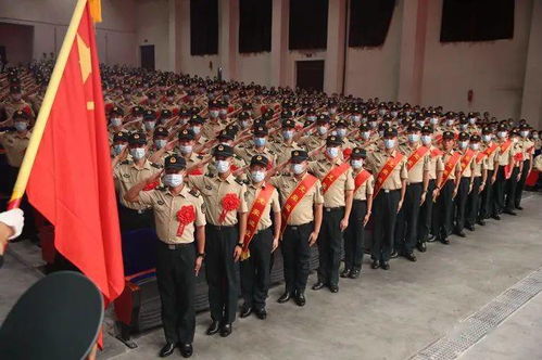 南疆军营 驼铃声声 各部队组织退役仪式告别退伍老兵