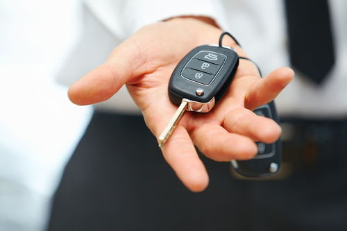 汽车手机远程遥控钥匙的一键启动功能 