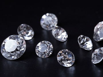 什么样钻石值得投资 钻石象征意义大于变现价值 二