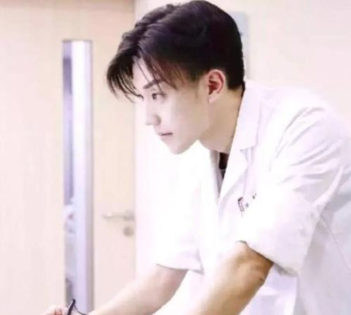 中国最帅医生 徐晔,25岁博士毕业,高颜值意外走红却感困扰