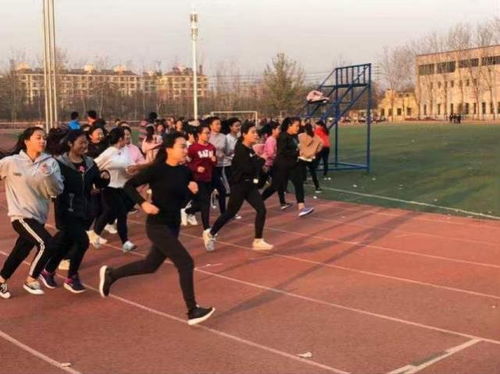 大学体测800米,6成以上同学不及格 辅导员指出这几点原因