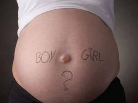 怀孕肚子硬软区别男女 肚子硬硬的是男孩还是女孩