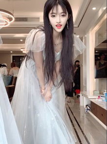 韩安冉 世纪婚礼 曝光,上微博热搜的却是这位网红伴娘,太意外