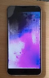 手机换了外屏有紫色斑点没换之前还好好的(手机换屏后有紫色的块块)