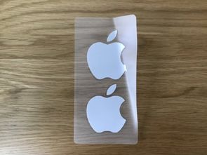 包装盒里的两个苹果贴纸是干什么用的 