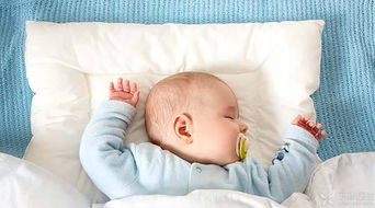 用定型枕就能睡出完美头型 给宝宝挑枕头可没这么简单