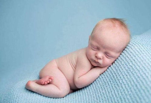 宝宝是挨着大人睡好,还是自己单独睡好呢 看看育儿专家的建议