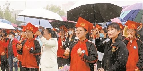 超 燃 郑集中学千余名学子同过 成人礼