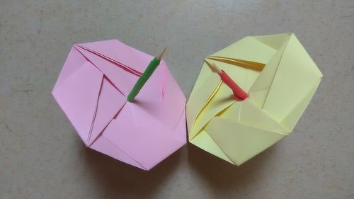 儿童手工折纸,玩具纸陀螺怎么折 一张纸加一根牙签就能折 