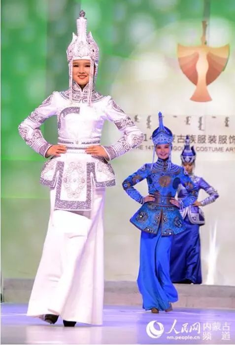 最炫民族风 第十四届蒙古族服装服饰艺术节开幕式精彩图集 
