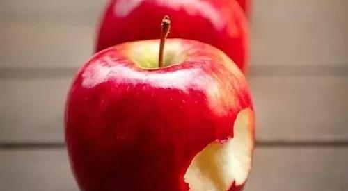 清晨空腹吃苹果,4大 惊喜 不约而至,尤其第1个,多数女性喜欢