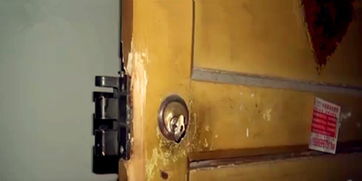 小偷撬坏门锁偷走租客财物 房东竟要租客对门锁负责