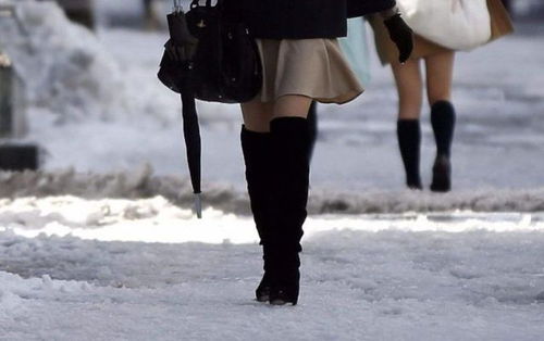 留学生偷偷告诉你 为何很少看到日本女生冬天穿着笨重的羽绒服