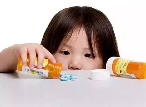 药物写了 小儿 字样就能给孩子吃 小心 中毒 
