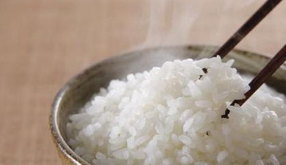 放过夜的米饭要不要吃 好多人都想错了,看完赶快提醒家人
